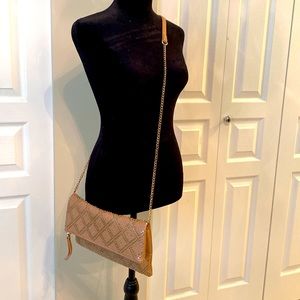 GUC - Madison West Multi Way Purse